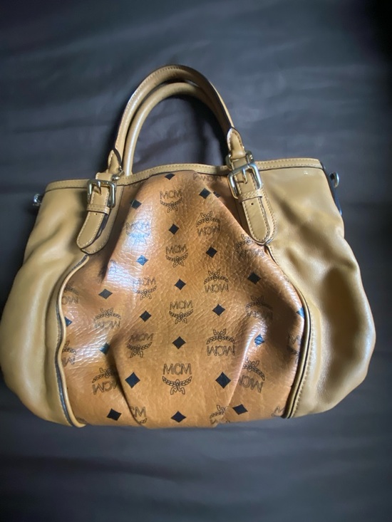 MCM Authentic Women's Tan Leather Handbag
SOLD SOLD - Picture 12 of 16